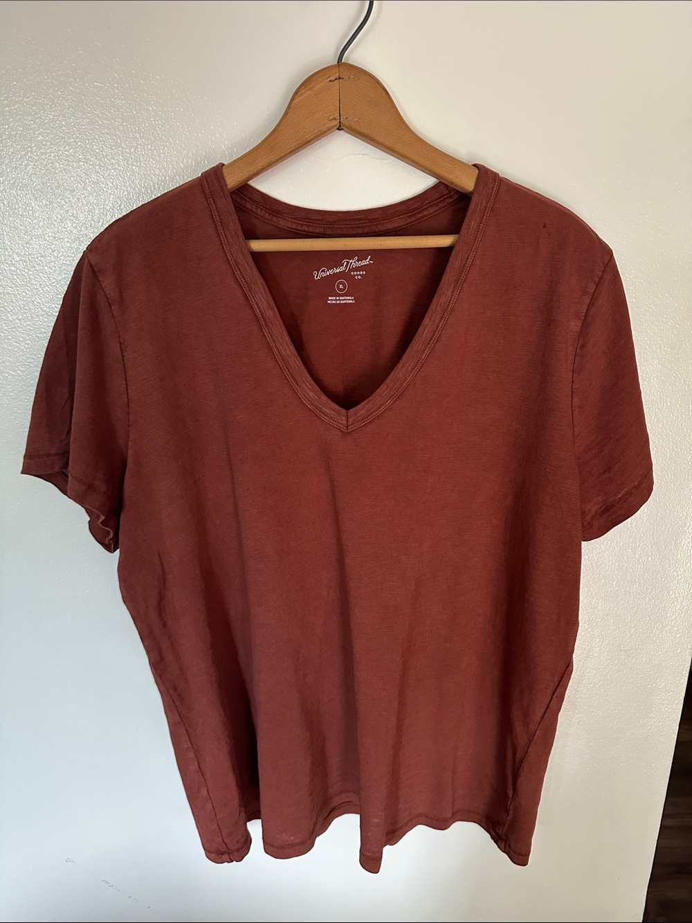 Universal Thread Rusty Rose V-Neck Tee